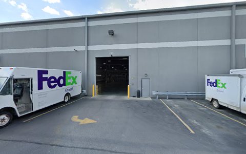 Mailing Service «FedEx Ground», reviews and photos, 1602 Vincent Drd, East St Louis, IL 62206, USA