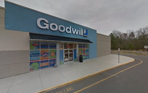 Used Clothing Store «Goodwill», reviews and photos, 16441 Merchants Ln, King George, VA 22485, USA