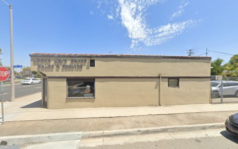 Locksmith «Buena Park Lock & Key Shop», reviews and photos, 6316 Beach Blvd, Buena Park, CA 90621, USA