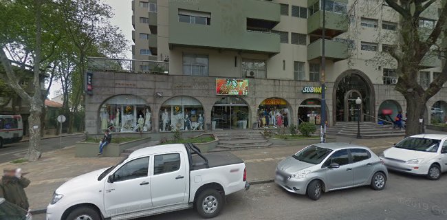 Bulevar General Artigas 1399 local 09 de Planeta paseo de compras., Montevideo, Departamento de Montevideo, Uruguay