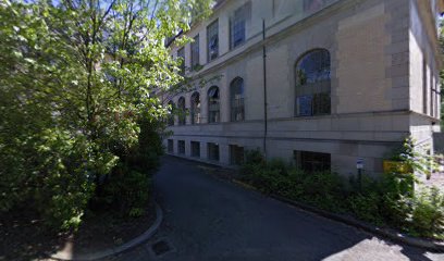 University of Washington N-2 Parking