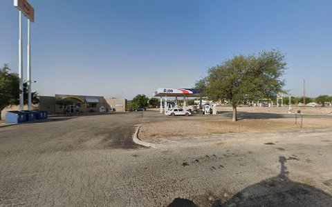 Convenience Store «Tres Amigos Convenience Store», reviews and photos, 909 N Water Ave, Sonora, TX 76950, USA