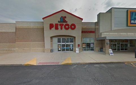 Pet Supply Store «Petco Animal Supplies», reviews and photos, 2242 N Richmond Rd, McHenry, IL 60051, USA