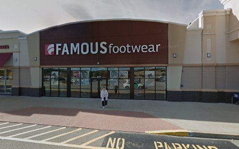 Shoe Store «Famous Footwear», reviews and photos, 2117 Killingly Commons Drive, Dayville, CT 06241, USA