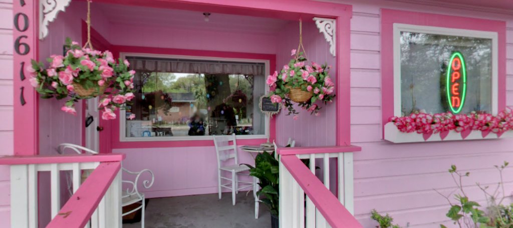 The Cottage Florist & Gift Boutique, 10611 Riverview Dr, Riverview, FL 33578, USA, 