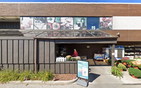 Supermarket «Family Fare Supermarket», reviews and photos, 905 E Eighth St, Traverse City, MI 49686, USA