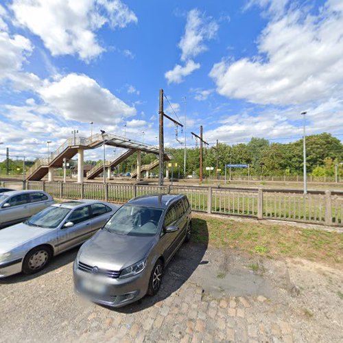 Borne de recharge de véhicules électriques IRVE Yonne Charging Station Villeneuve-la-Guyard