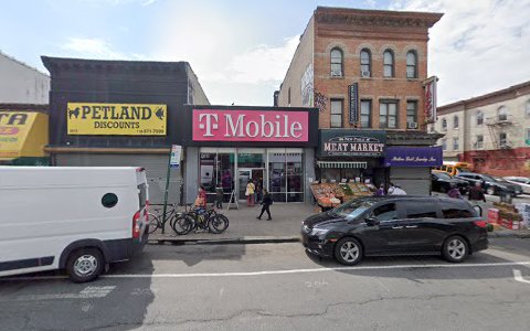 Cell Phone Store «T-Mobile», reviews and photos, 5019 5th Ave, Brooklyn, NY 11220, USA