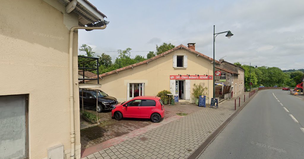 Café Chez Bébert Restaurant à Montrem