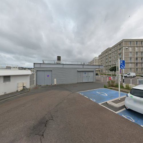 Borne de recharge de véhicules électriques EVlink Station de recharge Le Havre