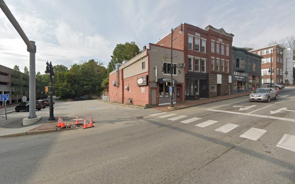 84 Court Pizza Restaurante in Auburn ME 84 Court Pizza Restaurante in Auburn ME