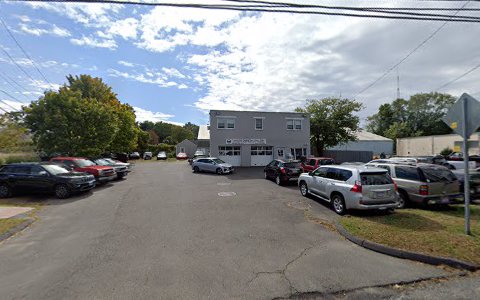 Auto Repair Shop «Vautrin Auto Services Inc», reviews and photos, 1690 Post Rd E, Westport, CT 06880, USA