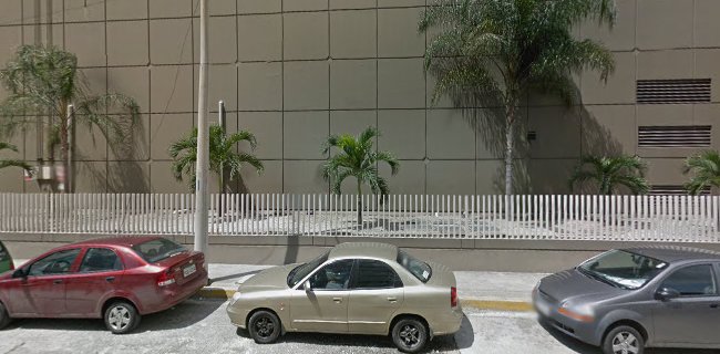 1º Pasaje 1A NE 25, Guayaquil 090513, Ecuador