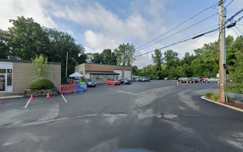 Auto Repair Shop «Hometown Garage», reviews and photos, 5 Cypress Dr, Burlington, MA 01803, USA