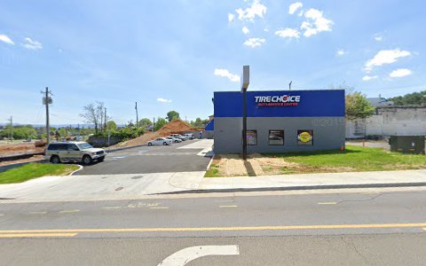 Tire Shop «Free Service Tire Company», reviews and photos, 936 W State St, Bristol, TN 37620, USA