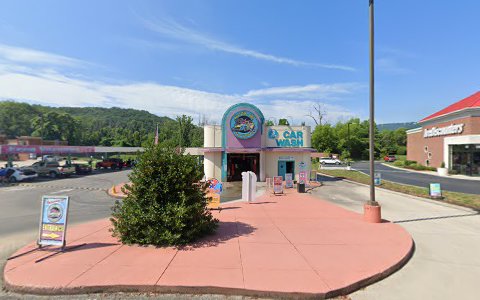 Car Wash «Surfs Up Car Wash - Chattanooga», reviews and photos, 407 Signal Mountain Rd, Chattanooga, TN 37405, USA