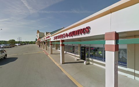 Pet Supply Store «Iowa Pet Foods & Seascapes», reviews and photos, 1500 22nd St, West Des Moines, IA 50266, USA