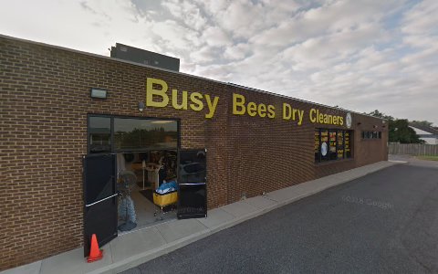 Dry Cleaner «Busy Bees Professional Dry Cleaner», reviews and photos, 3069 Solomons Island Rd, Edgewater, MD 21037, USA