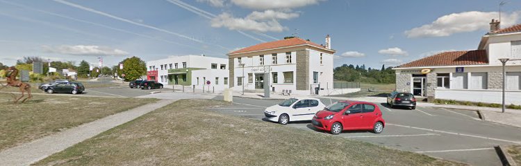 Photo du Banque Crédit Agricole Charente-Maritime Deux-Sèvres à Nueil-les-Aubiers
