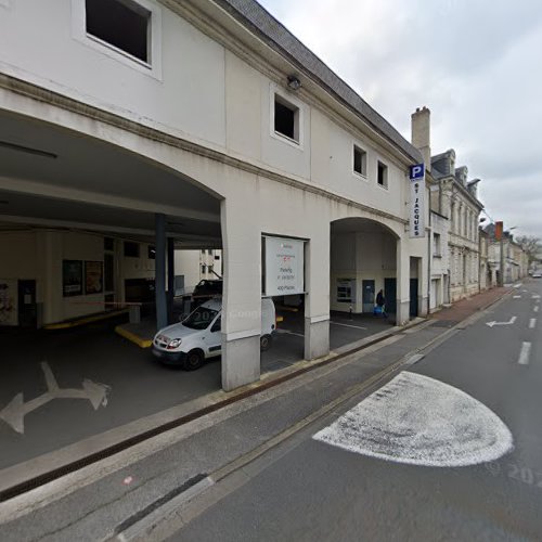 Borne de recharge de véhicules électriques BES Charging Station Châtellerault
