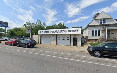 Auto Body Shop «Downtown Auto Body Services», reviews and photos, 3425 N Holton St, Milwaukee, WI 53212, USA