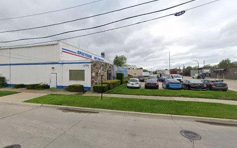 Auto Repair Shop «Spectrum AutoWorks», reviews and photos, 14799 W Eleven Mile Rd, Oak Park, MI 48237, USA