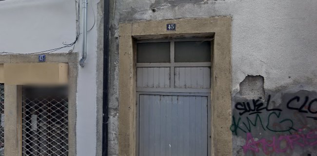R. da Louça 51, 3000-244 Coimbra, Portugal