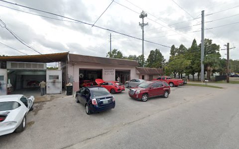 Auto Repair Shop «Sammys Auto Repair & Body Shop», reviews and photos, 3330 W Main St, Tampa, FL 33607, USA