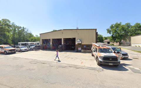 Auto Repair Shop «Auto Go», reviews and photos, 7 Charles River Rd, Milford, MA 01757, USA