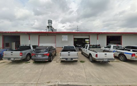 Auto Body Shop «Abes Paint & Body», reviews and photos, 111 W Langley Blvd, Universal City, TX 78148, USA