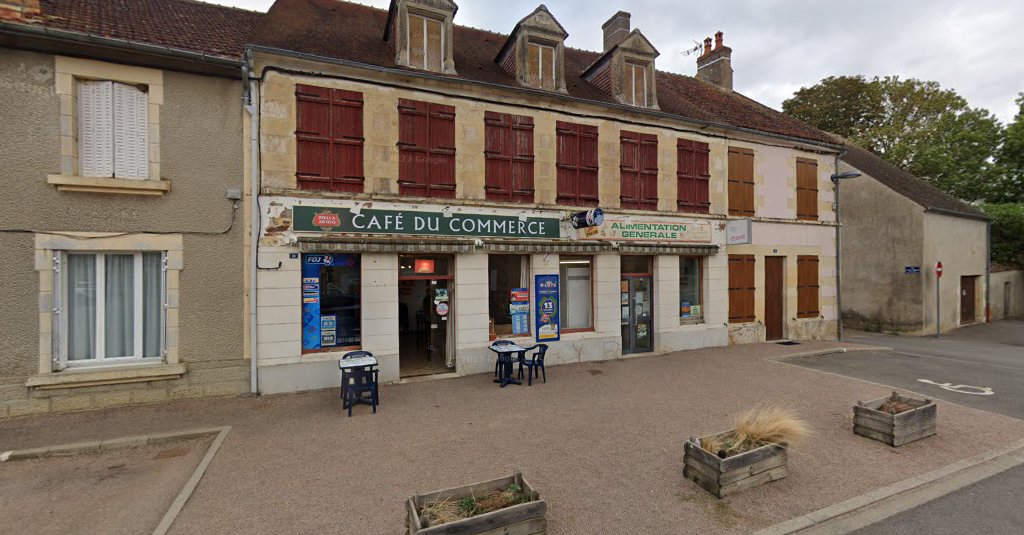 Cafe Du Commerce à Brinon-sur-Beuvron (Nièvre 58)