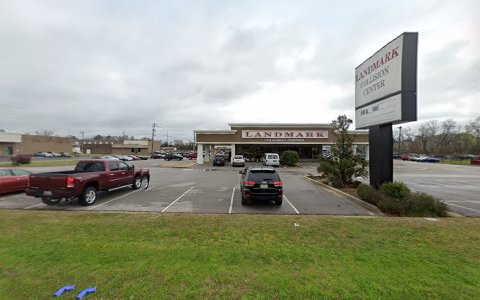 Auto Body Shop «Landmark Collision Center», reviews and photos, 110 15th St E, Tuscaloosa, AL 35401, USA