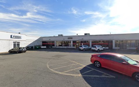Outdoor Sports Store «Eastern Mountain Sports», reviews and photos, 204 Glen Cove Road #3a, Carle Place, NY 11514, USA