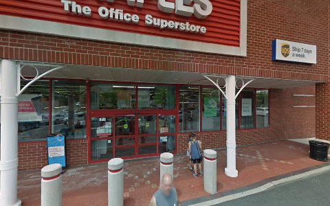 Office Supply Store «Staples», reviews and photos, 71 School St, Glen Cove, NY 11542, USA
