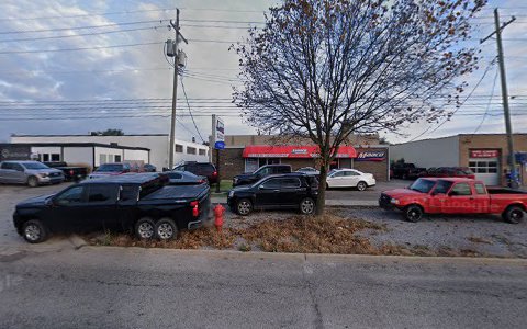 Auto Body Shop «Maaco Collision Repair & Auto Painting», reviews and photos, 32754 W 8 Mile Rd, Farmington, MI 48336, USA