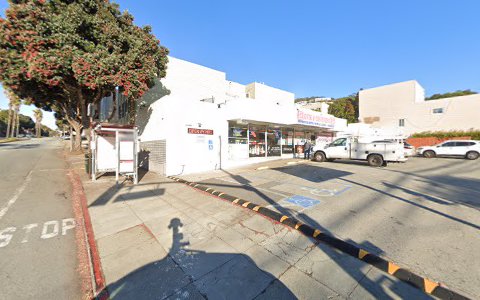 Convenience Store «Kwik & Convenient», reviews and photos, 600 Monterey Blvd, San Francisco, CA 94127, USA