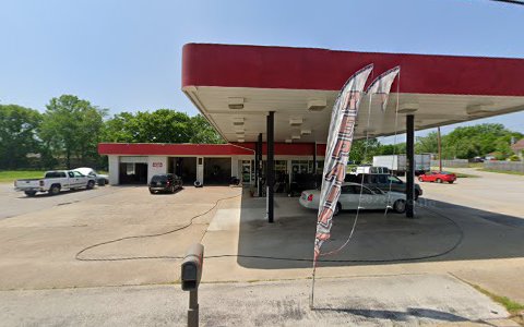 Auto Repair Shop «Clearview Tire & Auto Services», reviews and photos, 1079 N Main St, Hopkinsville, KY 42240, USA
