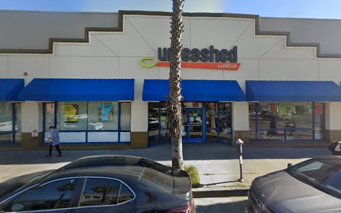 Pet Supply Store «Unleashed by Petco», reviews and photos, 1402 Wilshire Blvd, Santa Monica, CA 90403, USA