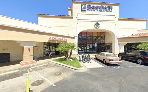 Thrift Store «Goodwill Retail Store & Donation Center - East Simi Valley», reviews and photos, 5145 E Los Angeles Ave, Simi Valley, CA 93063, USA