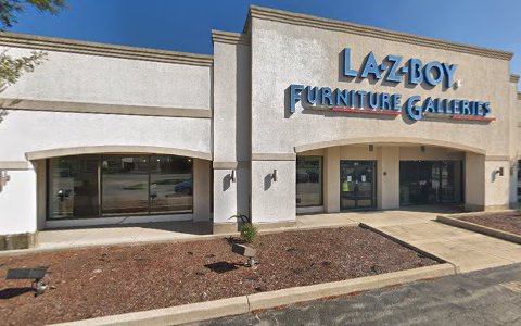 Furniture Store «La-Z-Boy Furniture Galleries», reviews and photos, 240 E Roosevelt Rd, Lombard, IL 60148, USA