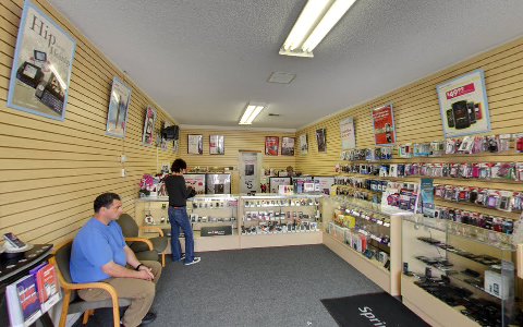 Cell Phone Store «MetroPCS Authorized Dealer», reviews and photos, 4172 Pacific Coast Hwy, Torrance, CA 90505, USA