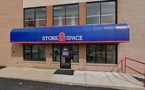 Self-Storage Facility «About Space Newport», reviews and photos, 515 W 9th St, Newport, KY 41071, USA