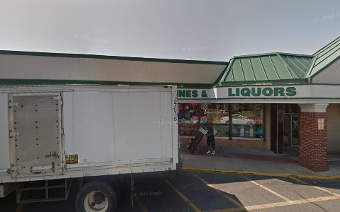Liquor Store «West Islip Wines & Liquors», reviews and photos, 486 Union Blvd, West Islip, NY 11795, USA