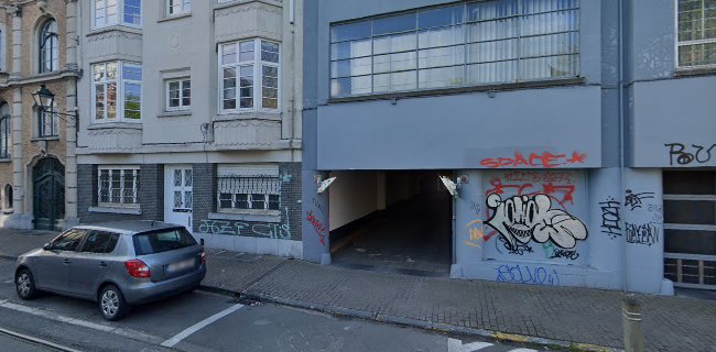 Rue Moris 28 Garage