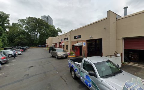 Auto Repair Shop «Tysons Auto Specialties», reviews and photos, 8455 Tyco Rd, Vienna, VA 22182, USA