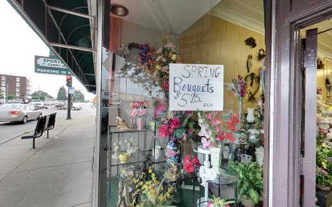 Florist «Water Lily Flower Shop», reviews and photos, 7150 W Higgins Ave, Chicago, IL 60656, USA