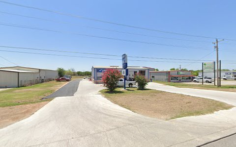 Oil Change Service «Atascosa Oil Exchange», reviews and photos, 1221 W Oaklawn Rd, Pleasanton, TX 78064, USA