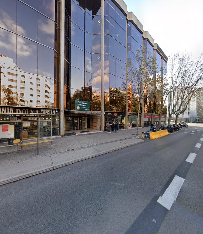 MEC electric carsharing Sants Estació -Josep Tarradelles BCN.