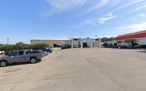 Auto Body Shop «Service King Collision Repair of DeZavala», reviews and photos, 5998 De Zavala Rd, San Antonio, TX 78249, USA