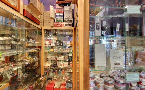 Tobacco Shop «Little Italy Tobacco», reviews and photos, 650 W Grape St, San Diego, CA 92101, USA